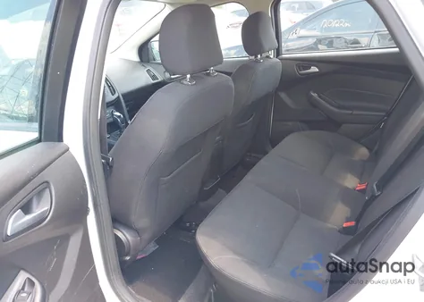 2016 Ford Focus Se z USA, uszkodzony, nr VIN 1FADP3F25GL250971